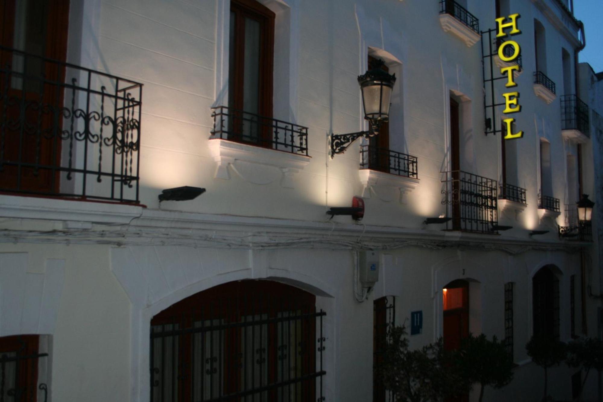 Hotel Castilla Caceres Luaran gambar