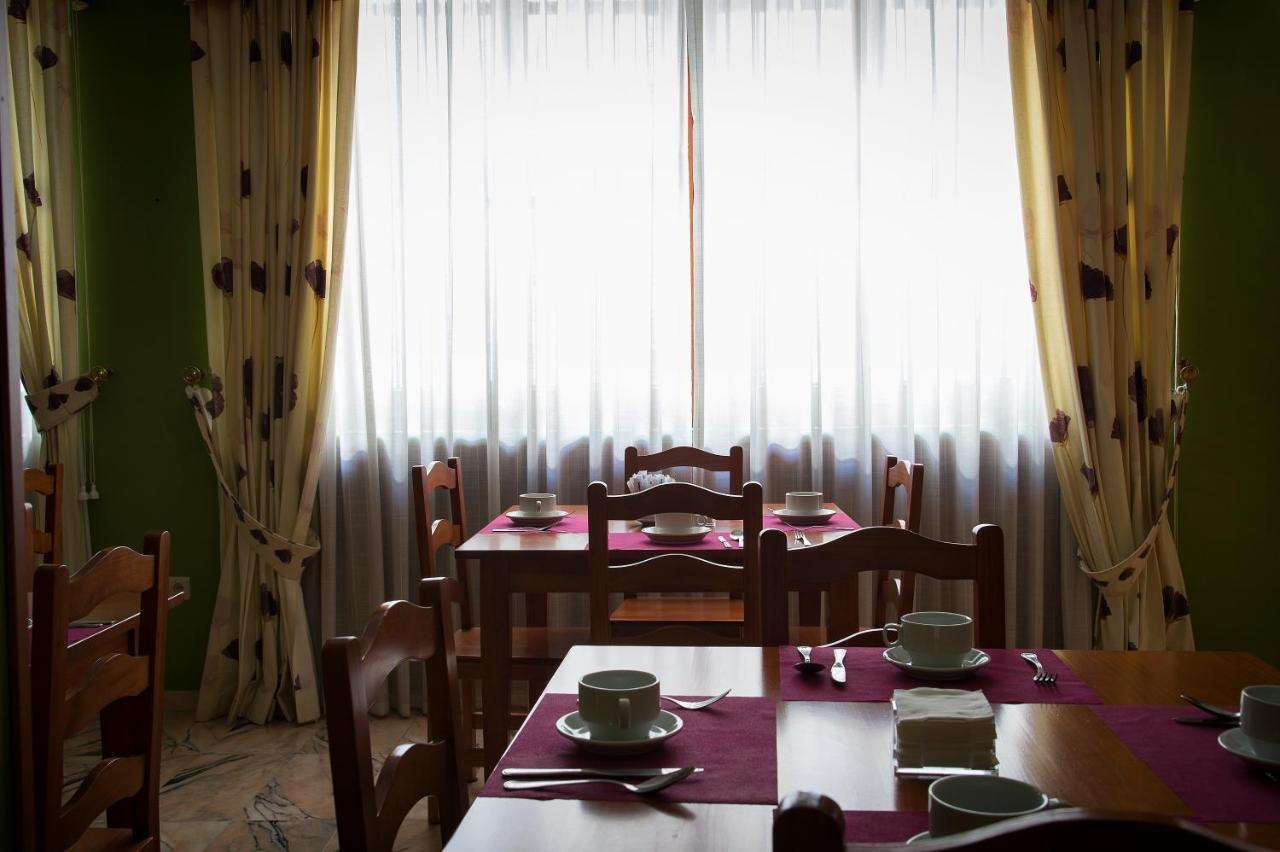 Hotel Castilla Caceres Luaran gambar